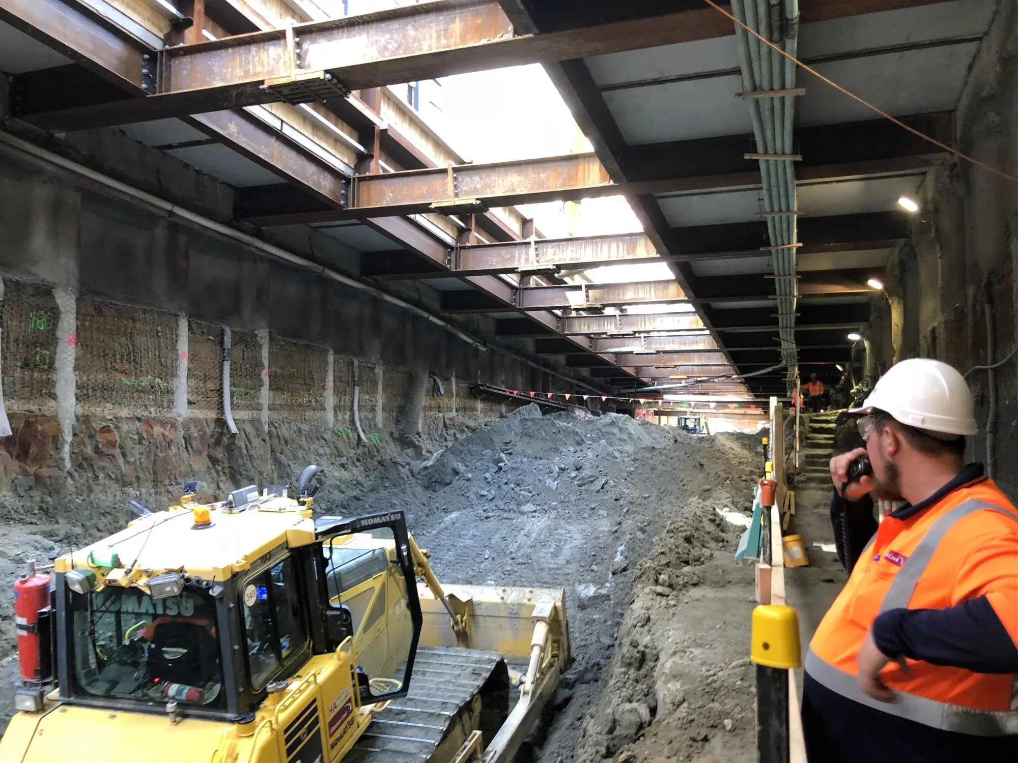 Underground excavation supported by temporary steel props
